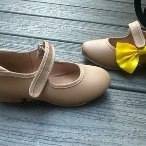 Kids Tan tap shoes